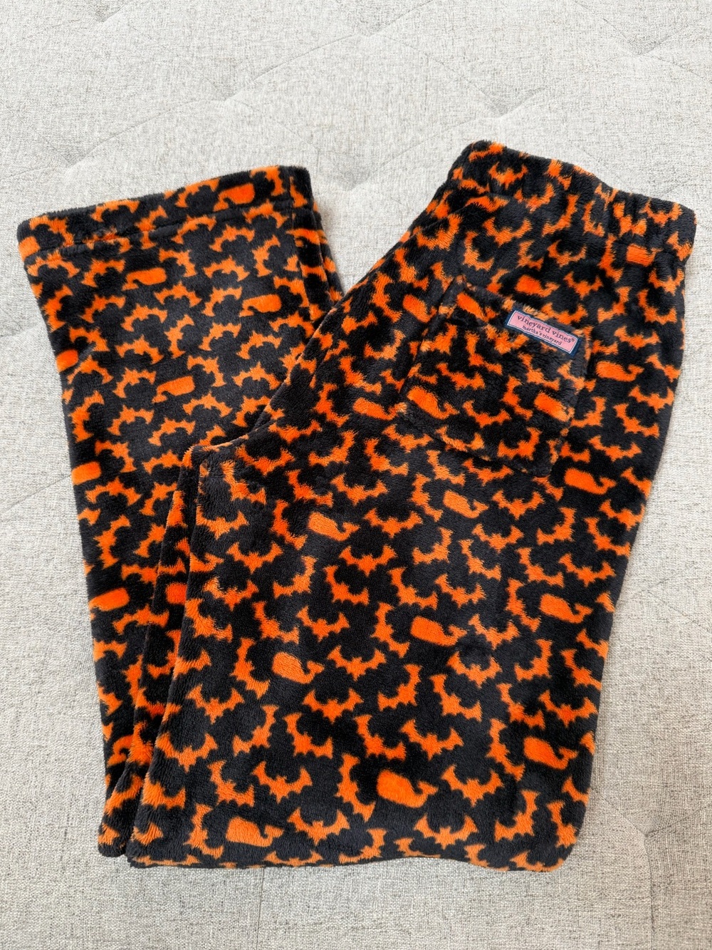 EUC VINEYARD VINES BAT AND WHALE HALLOWEEN PAJAMA PANTS ORANGE ABD BLACK BOYS L